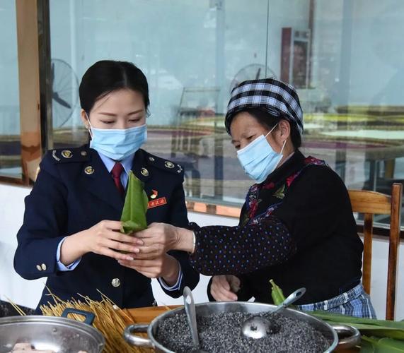所有人:税务送祝福 温暖在身边