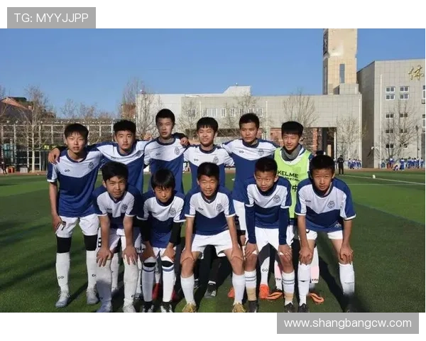 刘娜专访：从绿茵场到人生舞台的足球旅程回顾与展望