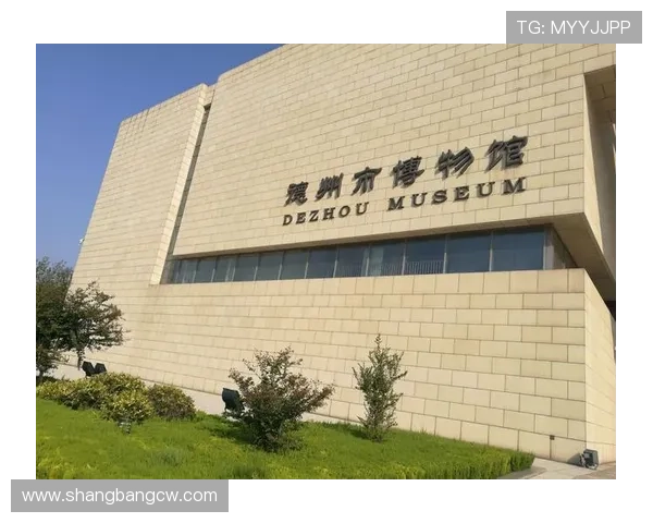 冯潇：从青涩少年到足球明星的辉煌历程与成就解析