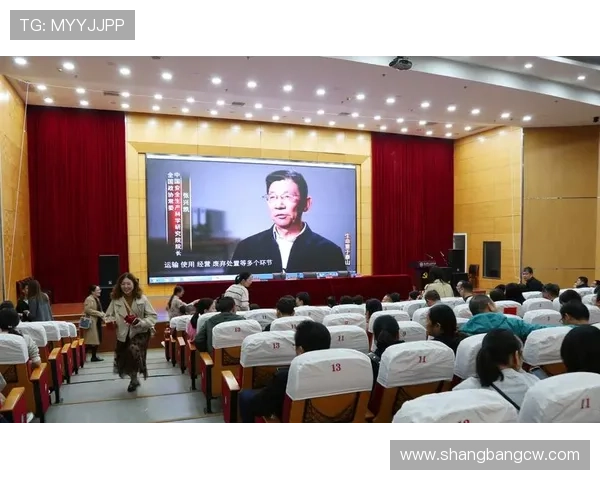 鲁港小学足球明星展现青春风采助力校园体育发展新篇章 鲁港小学足球明星展现青春风采助力校园体育发展新篇章